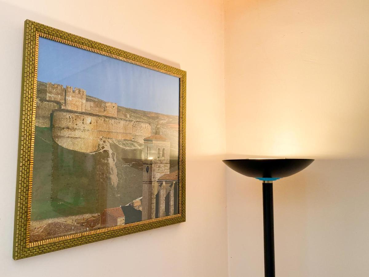 Vivienda Turistica Los Leones Berlanga de Duero Eksteriør billede