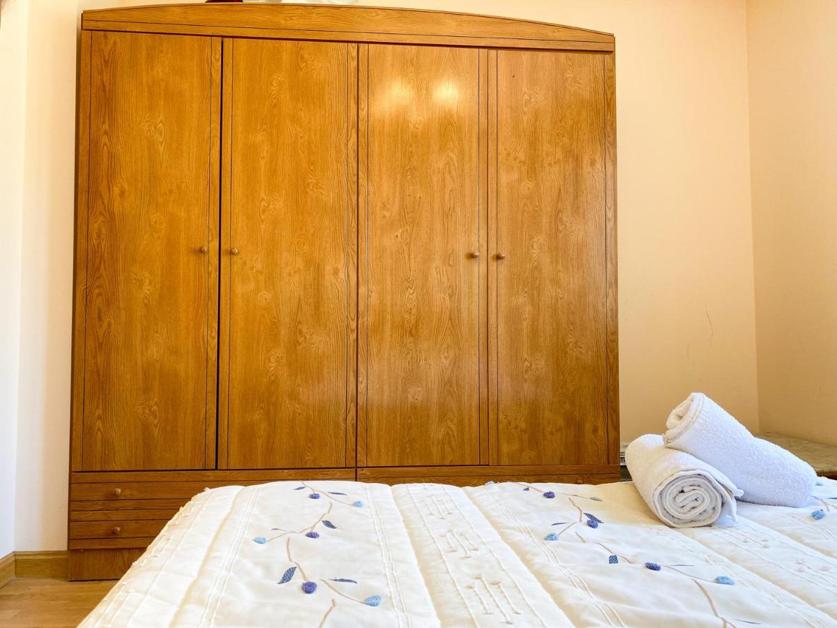 Vivienda Turistica Los Leones Berlanga de Duero Eksteriør billede