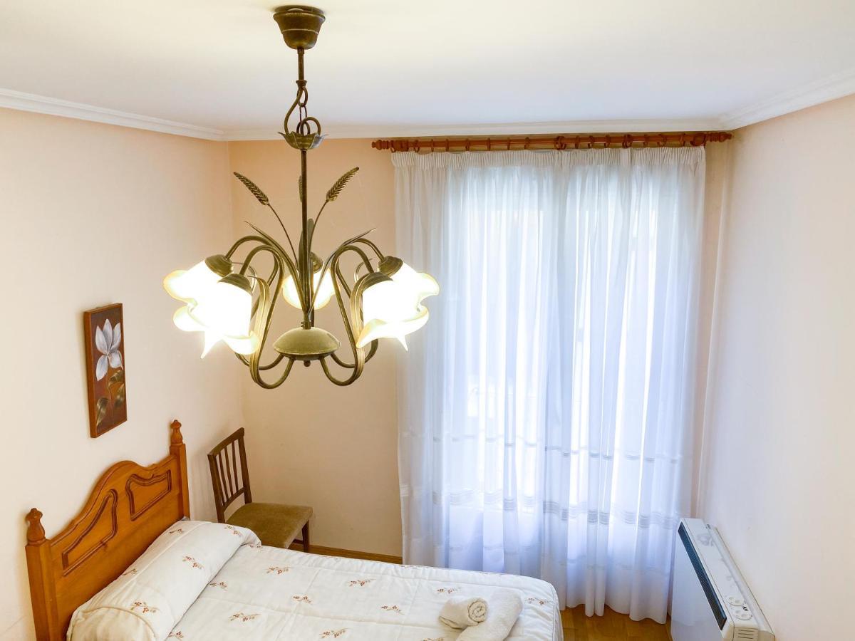Vivienda Turistica Los Leones Berlanga de Duero Eksteriør billede