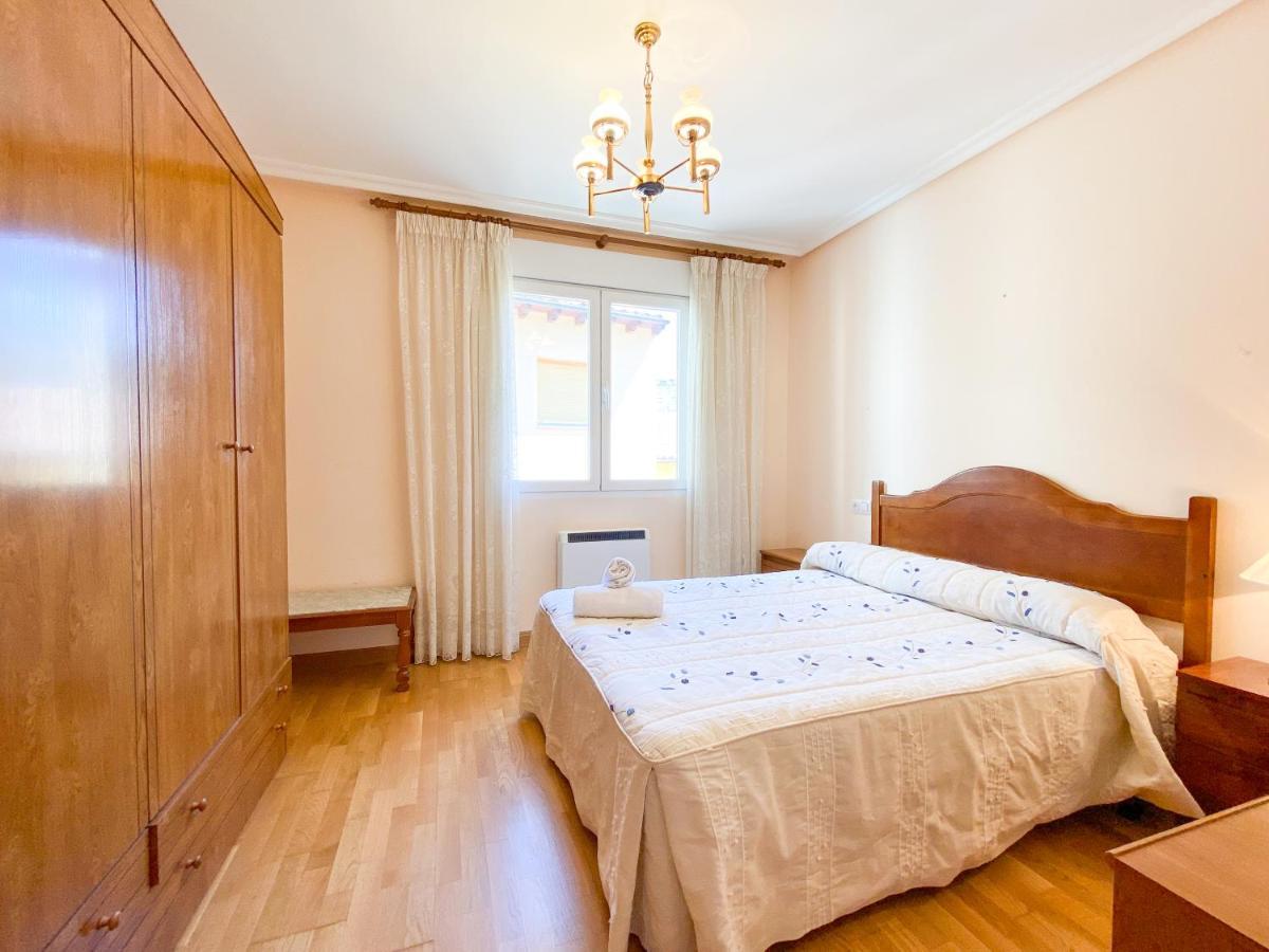 Vivienda Turistica Los Leones Berlanga de Duero Eksteriør billede